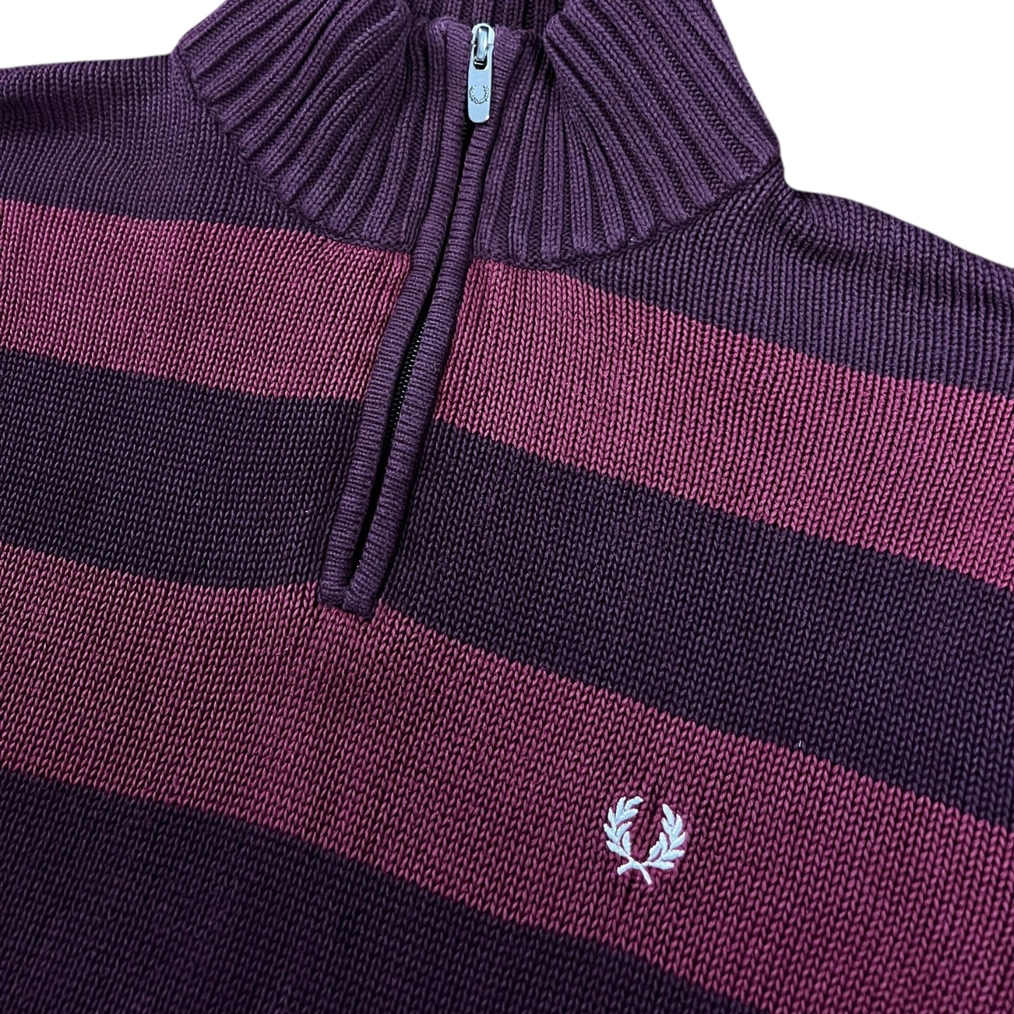 Fred Perry Pullover (lila/dunkelrot) M